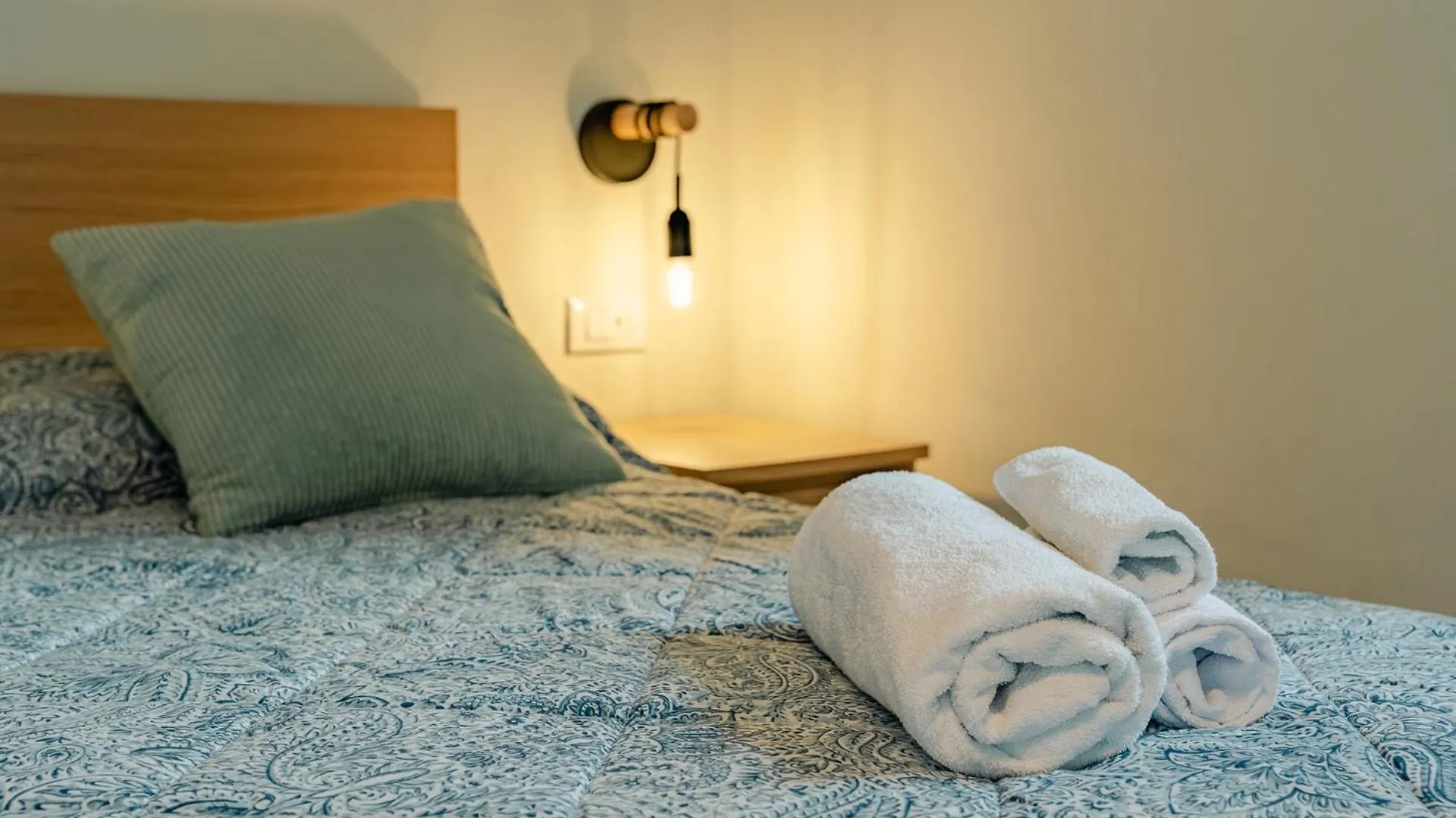 Casa Galya With Private Patio By Gardadoma Apartment Brenzone sul Garda